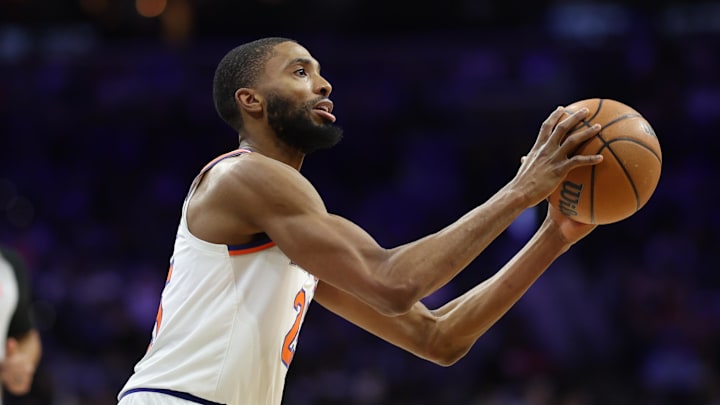 Jan 24, 2026; Philadelphia, Pennsylvania, USA; New York Knicks guard Mikal Bridges (25) shoots against the Philadelphia 76ers during the first quarter at Xfinity Mobile Arena. Mandatory Credit: Bill Streicher-Imagn Images Jan 24, 2026; Philadelphia, Pennsylvania, USA; New York Knicks guard Mikal Bridges (25) shoots against the Philadelphia 76ers during the first quarter at Xfinity Mobile Arena. Mandatory Credit: Bill Streicher-Imagn Images