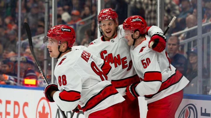 Carolina Hurricanes v Edmonton Oilers