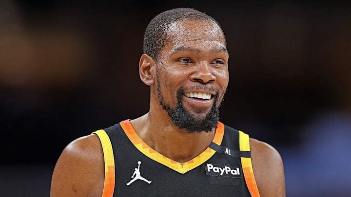 Phoenix Suns v Memphis Grizzlies