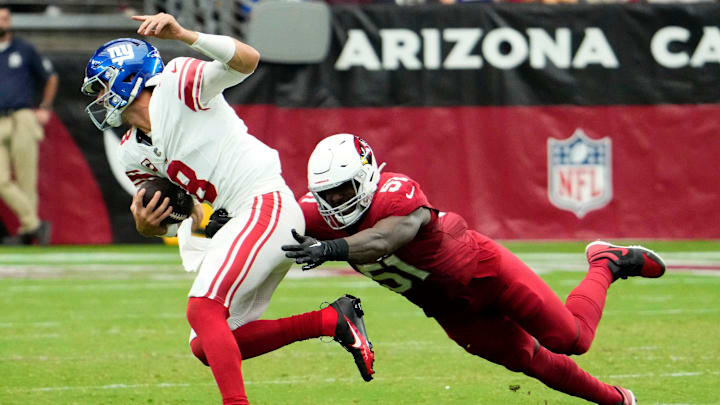 Arizona Cardinals linebacker Krys Barnes (51) tackles New York Giants quarterback Daniel Jones (8)