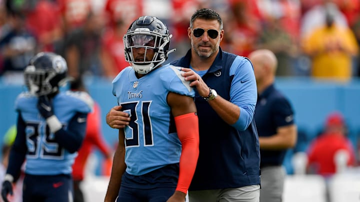 Tennessee Titans head coach Mike Vrabel and Tennessee Titans free safety Kevin Byard (31) talk before they take on the Chiefs at Nissan Stadium Sunday, Oct. 24, 2021 in Nashville, Tenn.
Titans Chiefs 039 Tennessee Titans head coach Mike Vrabel and Tennessee Titans free safety Kevin Byard (31) talk before they take on the Chiefs at Nissan Stadium Sunday, Oct. 24, 2021 in Nashville, Tenn.
Titans Chiefs 039