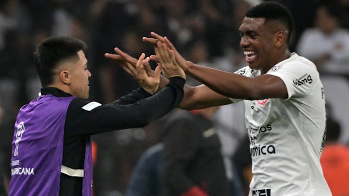 Felipe Augusto, de 19 anos, marcou o segundo gol dele como profissional