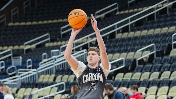 Mar 20, 2024; Pittsburgh, PA, USA; South Carolina Gamecocks guard Austin Herro (13) shoots the ball during the NCAA first round practice session at PPG Paints Arena. Mandatory Credit: Gregory Fisher-Imagn Images Mar 20, 2024; Pittsburgh, PA, USA; South Carolina Gamecocks guard Austin Herro (13) shoots the ball during the NCAA first round practice session at PPG Paints Arena. Mandatory Credit: Gregory Fisher-Imagn Images