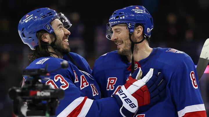 Chicago Blackhawks v New York Rangers Chicago Blackhawks v New York Rangers
