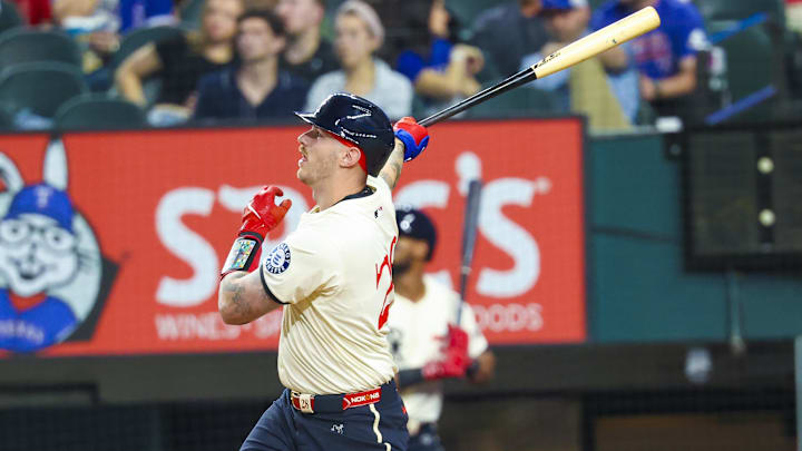 The Rangers are home favorites against the Red Sox on Saturday night.