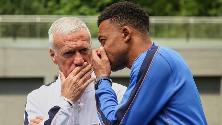 FBL-WC-2026-FRA-POLITICS