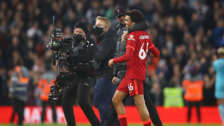 Klopp war nach dem Sieg gegen Newcastle bester Laune Klopp war nach dem Sieg gegen Newcastle bester Laune