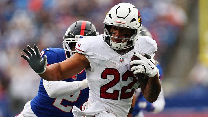 Arizona Cardinals running back Tyler Allgeier (22) rushes the ball during the first quarter at MetLife Stadium. Mandatory Credit: Vincent Carchietta-Imagn Images Arizona Cardinals running back Tyler Allgeier (22) rushes the ball during the first quarter at MetLife Stadium. Mandatory Credit: Vincent Carchietta-Imagn Images