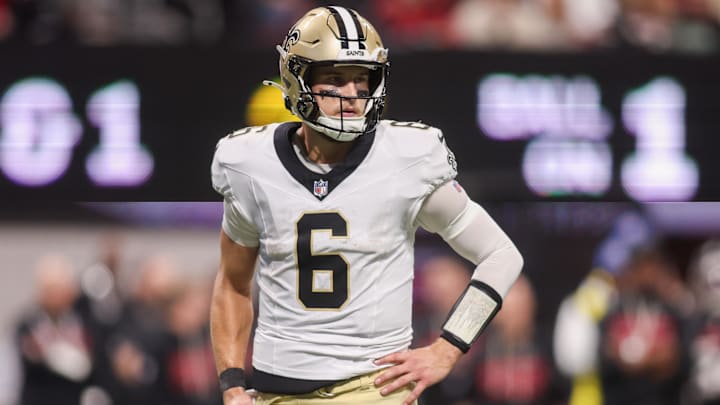 Jan 4, 2026; Atlanta, Georgia, USA; New Orleans Saints quarterback Tyler Shough (6) in action against the Atlanta Falcons in the third quarter at Mercedes-Benz Stadium. Mandatory Credit: Brett Davis-Imagn Images