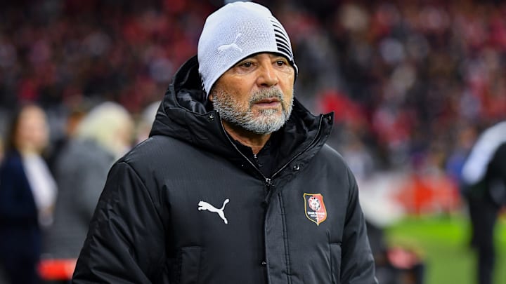 Le Stade Rennais de Jorge Sampaoli s'attend à être très actif lors du mercato hivernal. Le Stade Rennais de Jorge Sampaoli s'attend à être très actif lors du mercato hivernal.