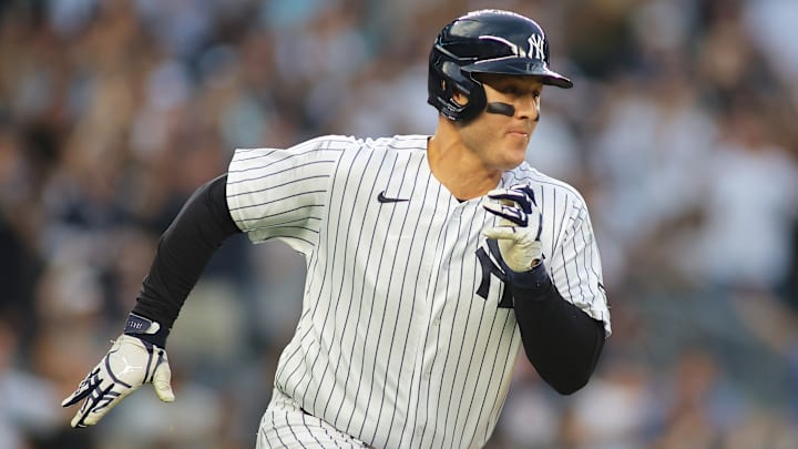 Anthony Rizzo jugó 49 partidos en 2021 con los Yankees 
