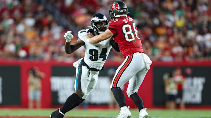 Philadelphia Eagles edge rusher Josh Sweat is once again being linked as a potential free agent target for the Tampa Bay Buccaneers