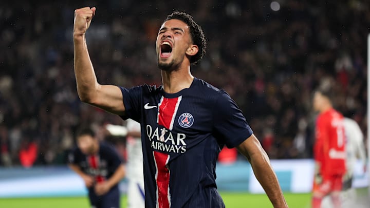 Warren Zaïre-Emery revient sur les critiques à son égard en ce début de saison.