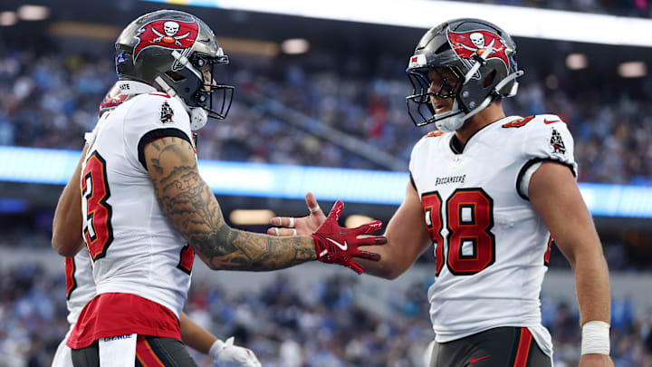 Tampa Bay Buccaneers WR Mike Evans, TE Cade Otton