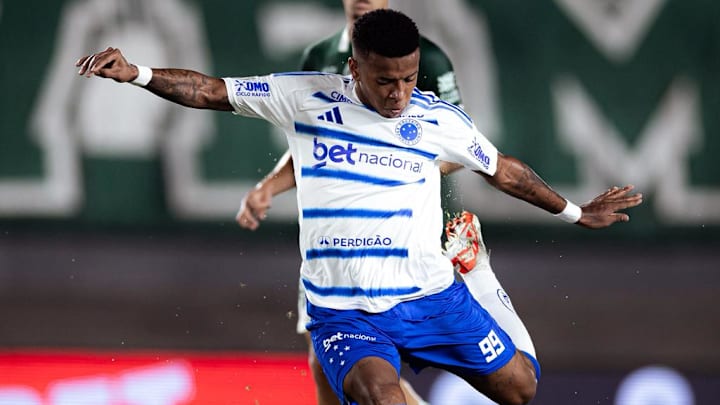 Arroyo fez um bom jogo em Goiânia