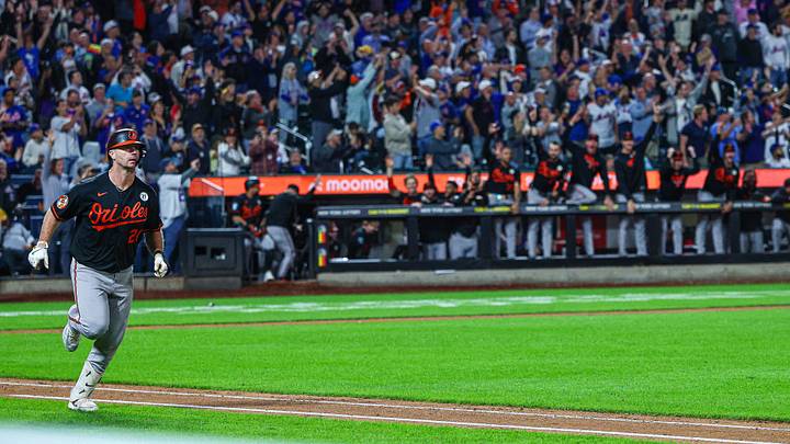 Sep 15, 2026; New York City, New York, USA; Baltimore Orioles first baseman Pete Alonso (21) runs the baes after hitting a solo home run during the ninth inning against the New York Mets at Citi Field. Mandatory Credit: Vincent Carchietta-Imagn Images Sep 15, 2026; New York City, New York, USA; Baltimore Orioles first baseman Pete Alonso (21) runs the baes after hitting a solo home run during the ninth inning against the New York Mets at Citi Field. Mandatory Credit: Vincent Carchietta-Imagn Images