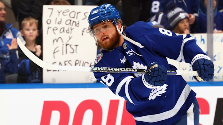 Carolina Hurricanes v Toronto Maple Leafs