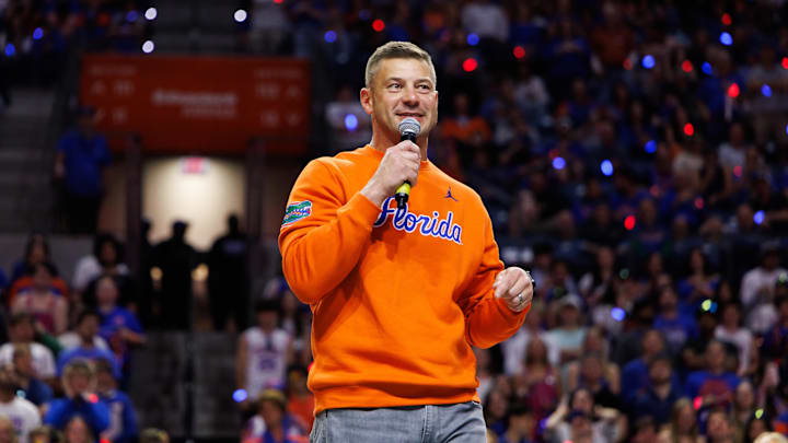 Florida Gators Football head coach Jon Sumrall addresses the crowd during a timeout against the Auburn Tigers during the first half.