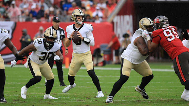 Dec 7, 2025; Tampa, Florida, USA; New Orleans Saints quarterback Tyler Shough (6) looks to throw downfield during the second quarter against the Tampa Bay Buccaneers at Raymond James Stadium. Mandatory Credit: Kim Klement Neitzel-Imagn Images Dec 7, 2025; Tampa, Florida, USA; New Orleans Saints quarterback Tyler Shough (6) looks to throw downfield during the second quarter against the Tampa Bay Buccaneers at Raymond James Stadium. Mandatory Credit: Kim Klement Neitzel-Imagn Images