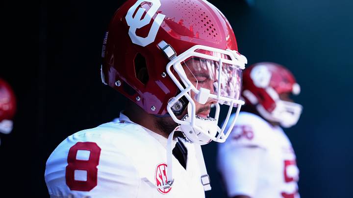 Sep 13, 2025; Philadelphia, Pennsylvania, USA; Oklahoma Sooners running back Taylor Tatum (8) enters the field before the game against the Temple Owls at Lincoln Financial Field. Mandatory Credit: Kyle Ross-Imagn Images Sep 13, 2025; Philadelphia, Pennsylvania, USA; Oklahoma Sooners running back Taylor Tatum (8) enters the field before the game against the Temple Owls at Lincoln Financial Field. Mandatory Credit: Kyle Ross-Imagn Images