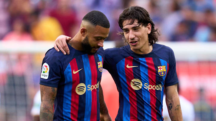 Memphis y Héctor Bellerín con el FC Barcelona