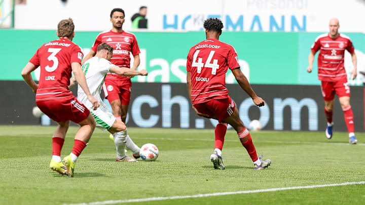 Düsseldorf geht in Fürth unter und steigt ab Düsseldorf geht in Fürth unter und steigt ab