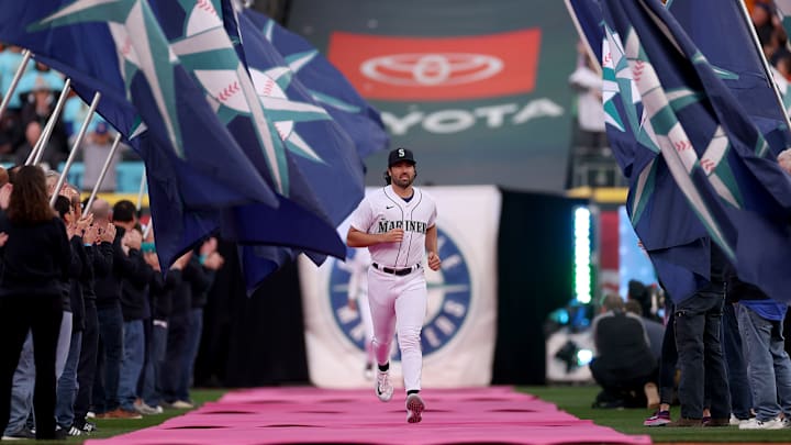 Cleveland Guardians v Seattle Mariners