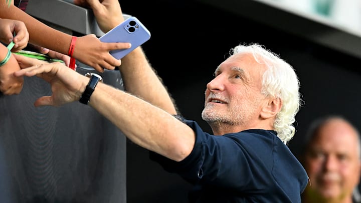 Rudi Völler soll es jetzt richten - zumindest gegen Frankreich Rudi Völler soll es jetzt richten - zumindest gegen Frankreich