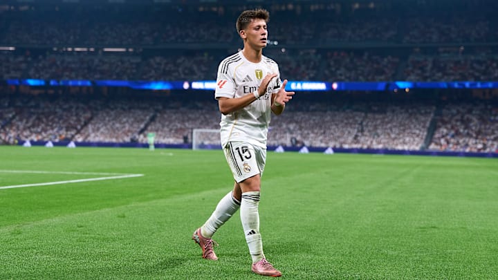 Güler vai a campo entre os titulares Güler vai a campo entre os titulares