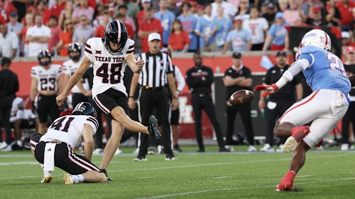 Oct 4, 2025; Houston, Texas, USA; Texas Tech Red Raiders place kicker Stone Harrington (48) makes a 26-yard field goal against the Houston Cougars in the first half at TDECU Stadium. Mandatory Credit: Thomas Shea-Imagn Images Oct 4, 2025; Houston, Texas, USA; Texas Tech Red Raiders place kicker Stone Harrington (48) makes a 26-yard field goal against the Houston Cougars in the first half at TDECU Stadium. Mandatory Credit: Thomas Shea-Imagn Images