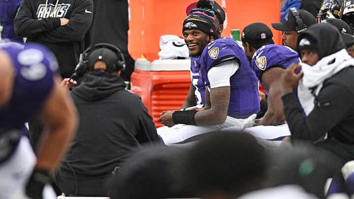 Oct 4, 2026; Baltimore, Maryland, USA; Baltimore Ravens quarterback Lamar Jackson (8) sits on the bench after being removed from the game due to a possible injury during the third quarter against the Tennessee Titans at M&T Bank Stadium. Mandatory Credit: Tommy Gilligan-Imagn Images Oct 4, 2026; Baltimore, Maryland, USA; Baltimore Ravens quarterback Lamar Jackson (8) sits on the bench after being removed from the game due to a possible injury during the third quarter against the Tennessee Titans at M&T Bank Stadium. Mandatory Credit: Tommy Gilligan-Imagn Images