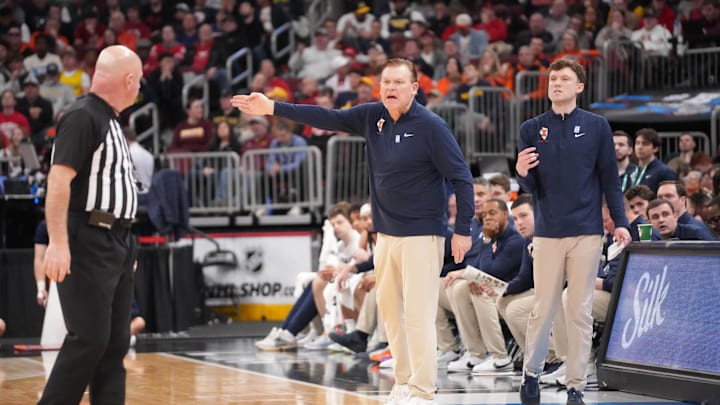 Mar 13, 2026; Chicago, IL, USA; Illinois Fighting Illini head coach Brad Underwood gestures to his team against the Wisconsin Badgers during the second half at United Center. Mandatory Credit: David Banks-Imagn Images