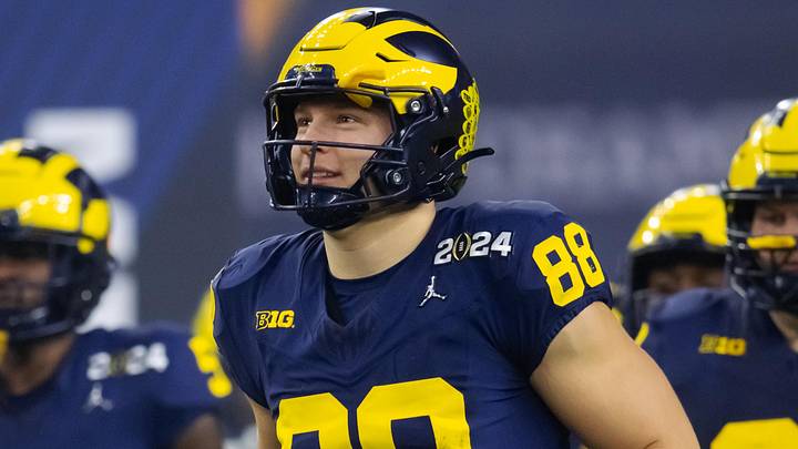 Jan 8, 2024; Houston, TX, USA; Michigan Wolverines tight end Matthew Hibner (88) against the Washington Huskies during the 2024 College Football Playoff national championship game at NRG Stadium. Mandatory Credit: Mark J. Rebilas-Imagn Images Jan 8, 2024; Houston, TX, USA; Michigan Wolverines tight end Matthew Hibner (88) against the Washington Huskies during the 2024 College Football Playoff national championship game at NRG Stadium. Mandatory Credit: Mark J. Rebilas-Imagn Images