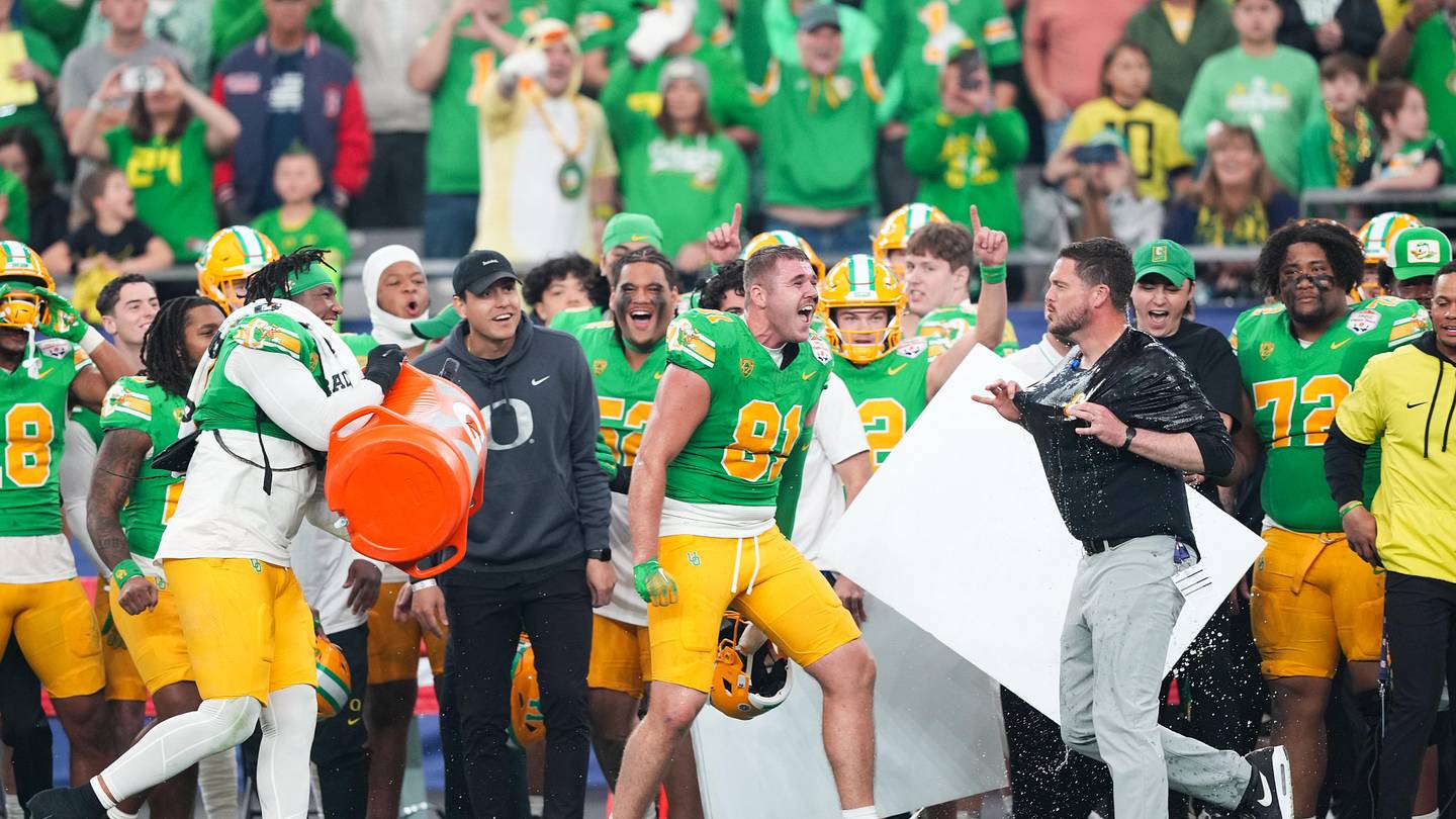 Oregon Ducks Set for Season Opener Against Boise State