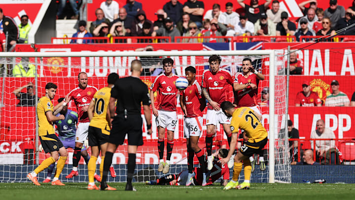 Sarabia's free kick decided the game