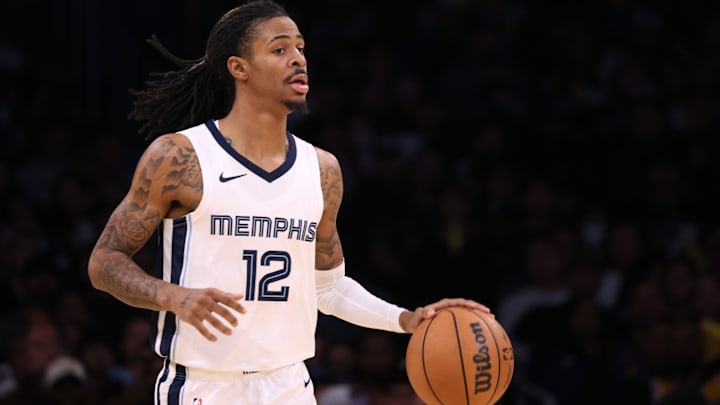 Memphis Grizzlies v Los Angeles Lakers