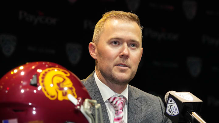 Usc football coach discount