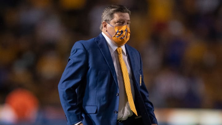 Tigres UANL v Chivas - Torneo Apertura 2021 Liga MX