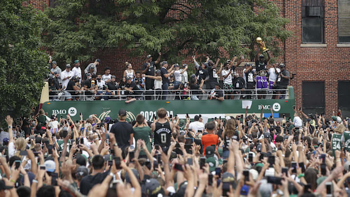 Jul 22, 2021; Milwaukee, WI, USA; Milwaukee Bucks center Bobby Portis (9) holds the Larry O'Brien NBA Championship Trophy during the Milwaukee Bucks victory parade. Mandatory Credit: Kamil Krzaczynski-Imagn Images Jul 22, 2021; Milwaukee, WI, USA; Milwaukee Bucks center Bobby Portis (9) holds the Larry O'Brien NBA Championship Trophy during the Milwaukee Bucks victory parade. Mandatory Credit: Kamil Krzaczynski-Imagn Images