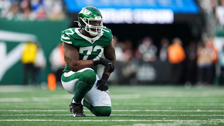NY Jets defensive end Micheal Clemons