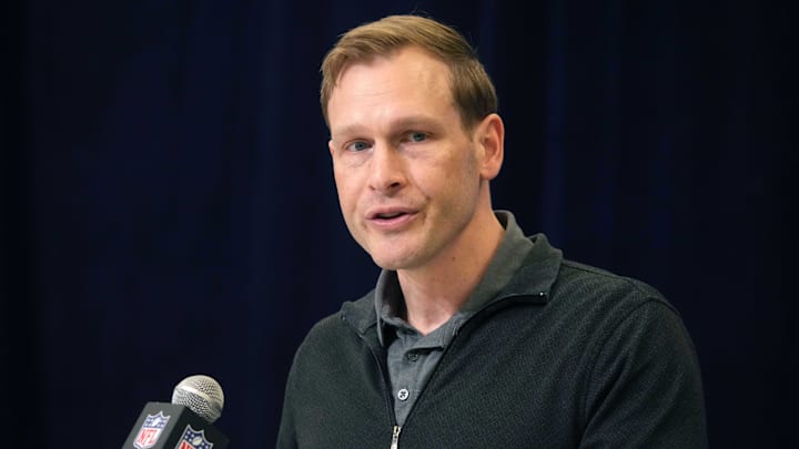 Feb 25, 2025; Indianapolis, IN, USA; Chicago Bears coach Ben Johnson speaks during the NFL Scouting Combine at the Indiana Convention Center. Mandatory Credit: Kirby Lee-Imagn Images Feb 25, 2025; Indianapolis, IN, USA; Chicago Bears coach Ben Johnson speaks during the NFL Scouting Combine at the Indiana Convention Center. Mandatory Credit: Kirby Lee-Imagn Images