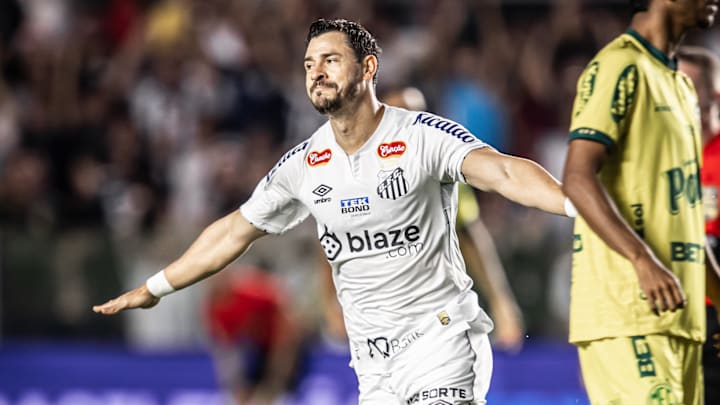 Com 12 gols, Giuliano é o artilheiro do Santos em 2024