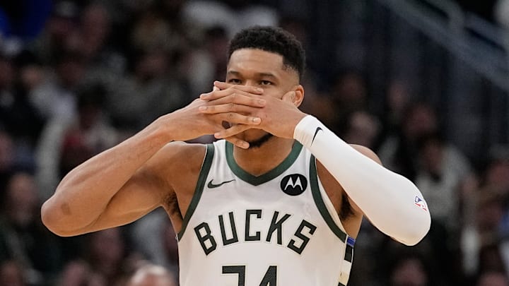 Los Angeles Lakers v Milwaukee Bucks Los Angeles Lakers v Milwaukee Bucks