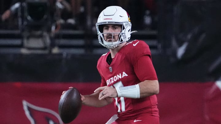 Aug 11, 2023; Glendale, Arizona, USA; Arizona Cardinals quarterback David Blough (17) passes against the Denver Broncos during the second half at State Farm Stadium. Mandatory Credit: Joe Camporeale-Imagn Images Aug 11, 2023; Glendale, Arizona, USA; Arizona Cardinals quarterback David Blough (17) passes against the Denver Broncos during the second half at State Farm Stadium. Mandatory Credit: Joe Camporeale-Imagn Images
