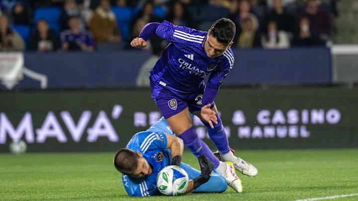 Los Angeles Galaxy v Orlando City