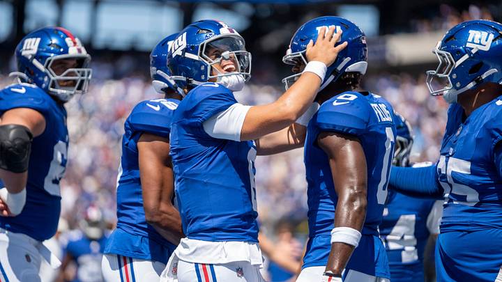 New York Giants quarterback Jaxson Dart (6) celebrates with New York Giants wide receiver Malachi Fields (0) after scoring a touchdown during a preseason opening game between the New York Giants and Minnesota Vikings on Saturday, Aug. 15, 2026, at MetLife Stadium in East Rutherford, NJ.