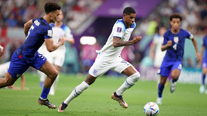 Rashford estreou como titular e virou artilheiro da Inglaterra na Copa do Mundo