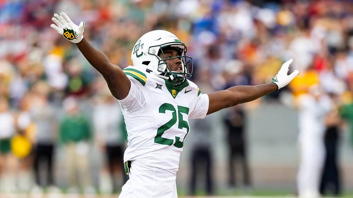 Nov 22, 2025; Tucson, Arizona, USA; Baylor Bears cornerback LeVar Thornton Jr. (25) against the Arizona Wildcats at Casino Del Sol Stadium. Mandatory Credit: Mark J. Rebilas-Imagn Images