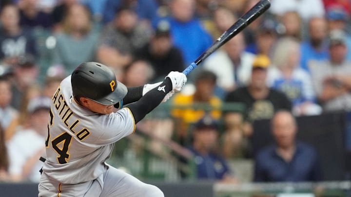 Pittsburgh Pirates v Milwaukee Brewers