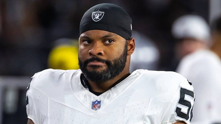 Las Vegas Raiders linebacker Elandon Roberts Las Vegas Raiders linebacker Elandon Roberts